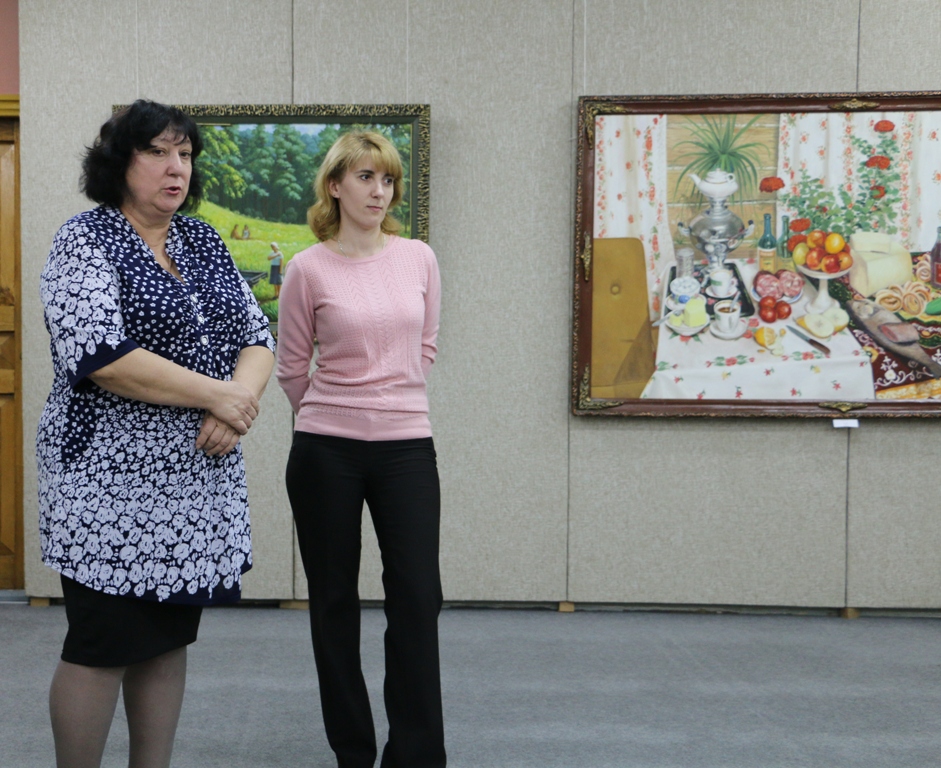 12В Музее народного творчества открылась выставка картин, с которых формировались первые коллекции живописи