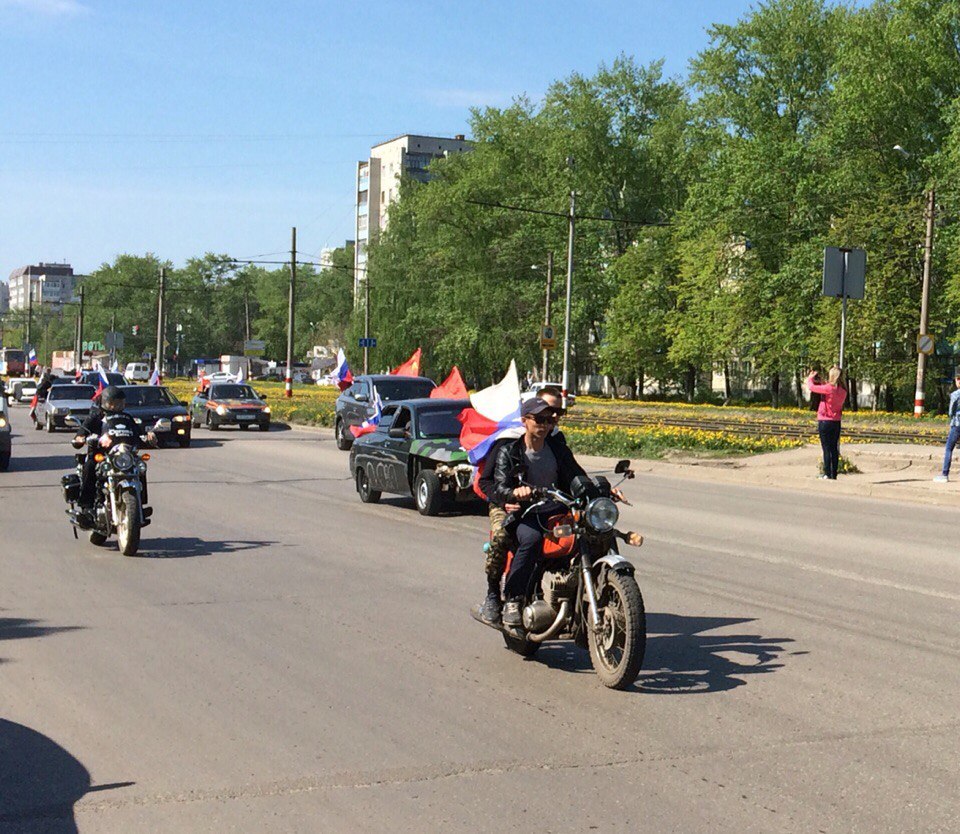 Парад курильщика». В Засвияжье молодежь организовала автопробег массовостью  не менее 100 машин Улпресса - все новости Ульяновска