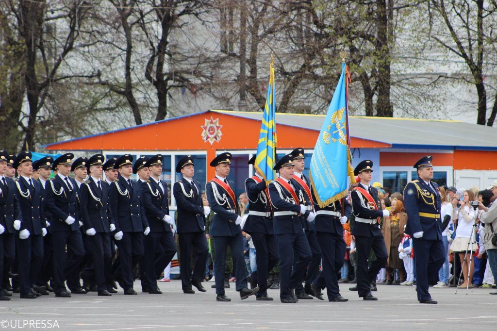парад юля-43