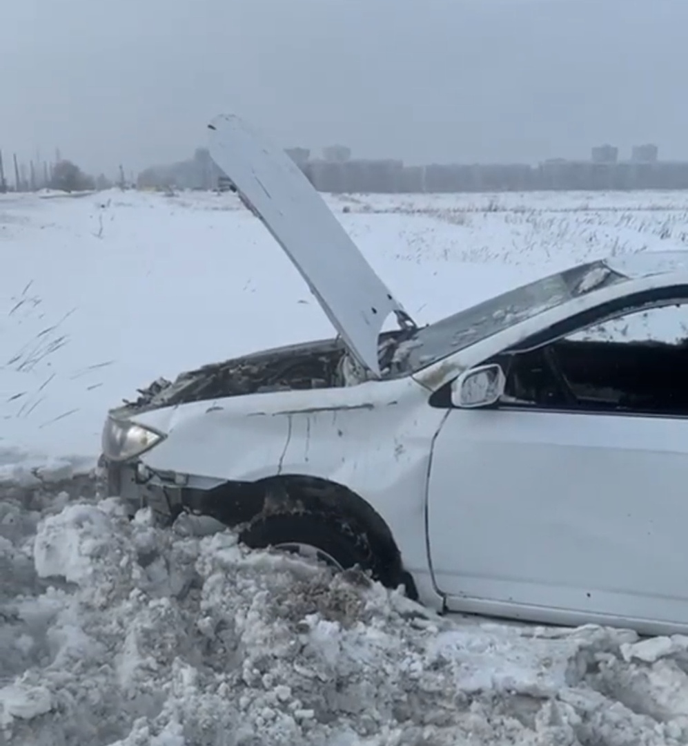 Я был на грани смерти”. Ульяновский ведущий перевернулся на автомобиле  из-за “каши” на дороге Улпресса - все новости Ульяновска