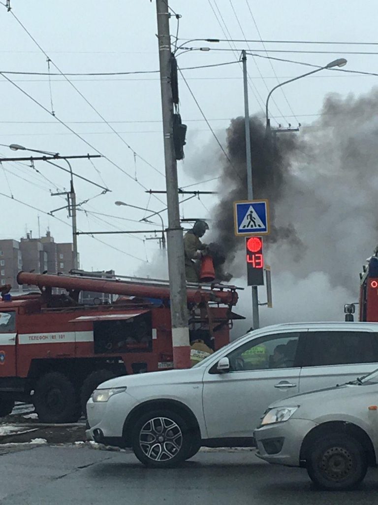 Предварительная причина возгорания – нарушение правил пожарной безопасности  водителем”. На Камышинской сгорел трамвай №9. Фото/видео момента пожара и  последствий Улпресса - все новости Ульяновска