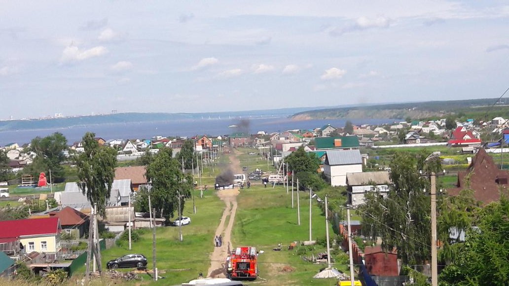 Села яр. Красный Яр Ульяновск. Село красный Яр Ульяновская область. Посёлок красный Яр Ульяновск. Красный Яр Ульяновская область Чердаклинский район.