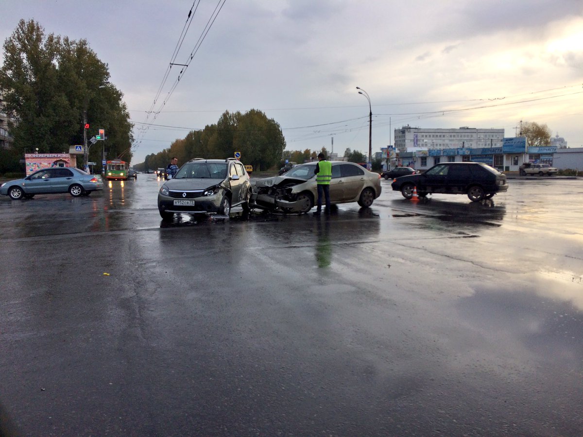 Новости ульяновска сегодня последние свежие. ДТП Ульяновск новый город. Авария Ульяновск новый город.