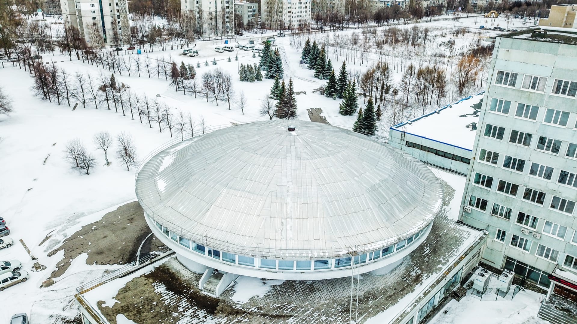 Улгту проходные. Тарелка УЛГТУ Ульяновск. Политех тарелка Ульяновск. Политех Ульяновск. УЛГТУ Ульяновский государственный технический университет.