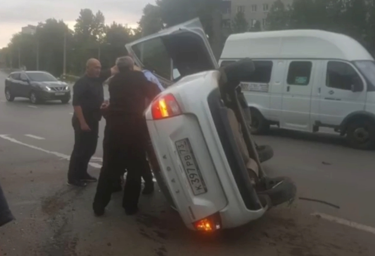 В ДТП в Варзобском районе погибли женщина- водитель и ее пассажирка