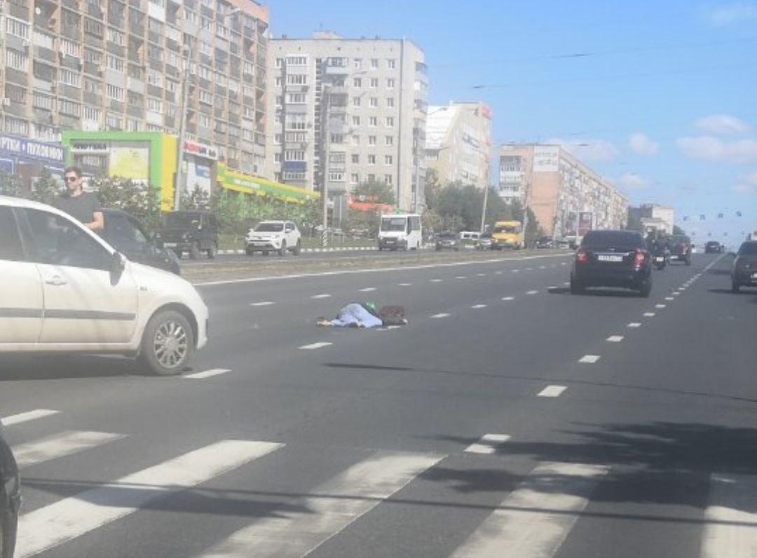 Сбит сам. Ульяновск сбили человека. Сбил женщину на пешеходном переходе Ульяновск.