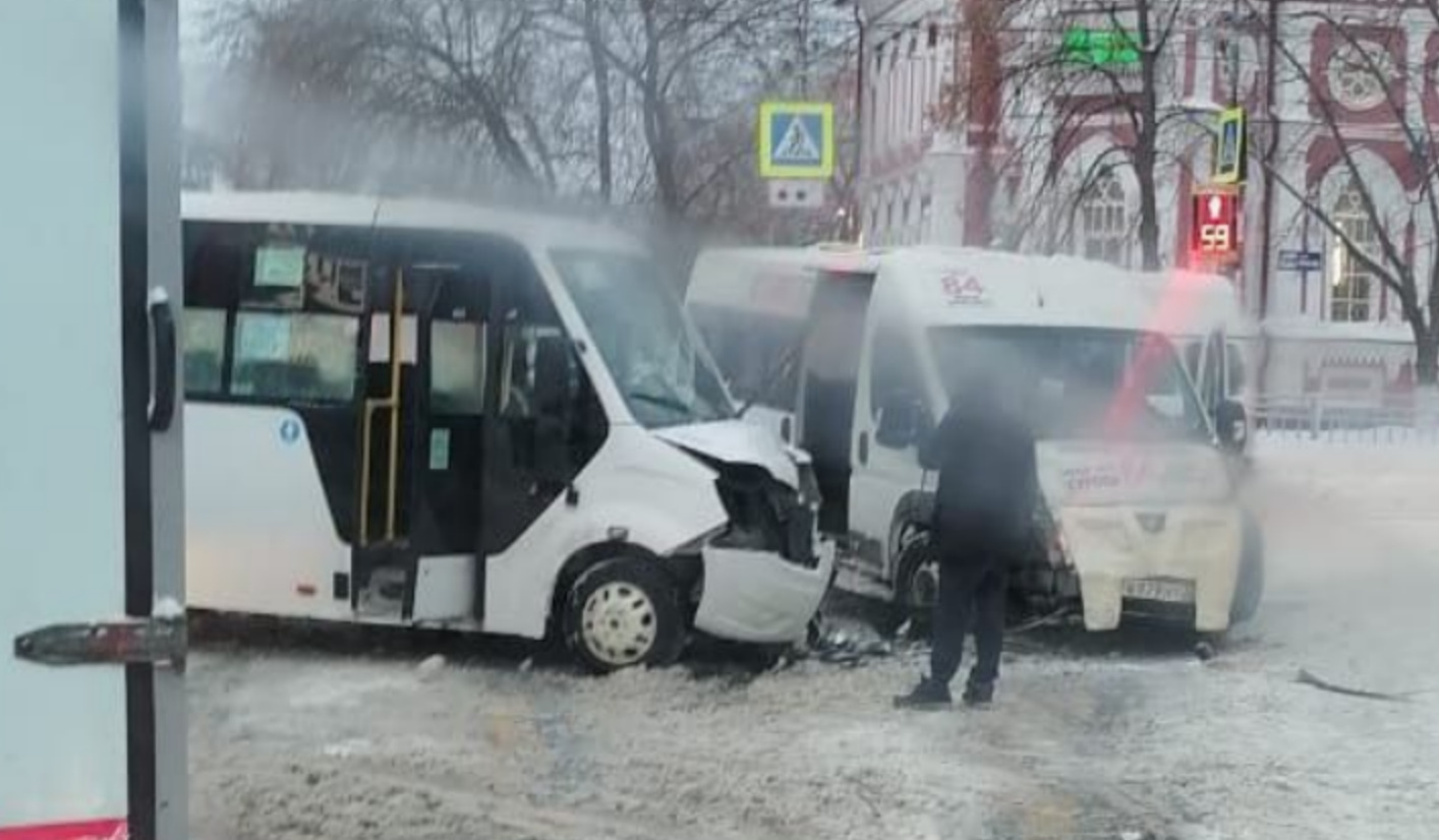 Водитель в ульяновске. Остановка шоферов Ульяновск.