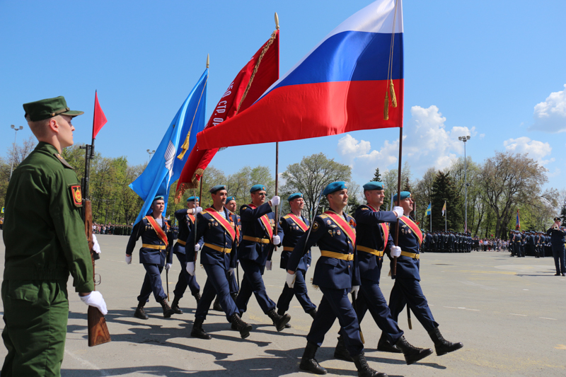 Парад победы ульяновск фото