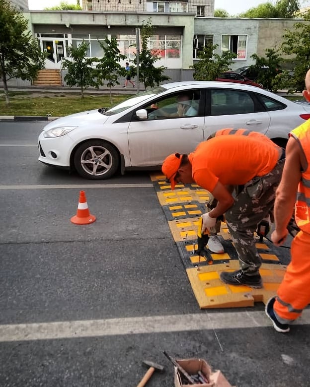 Обязательна ли остановка перед пешеходным переходом самп