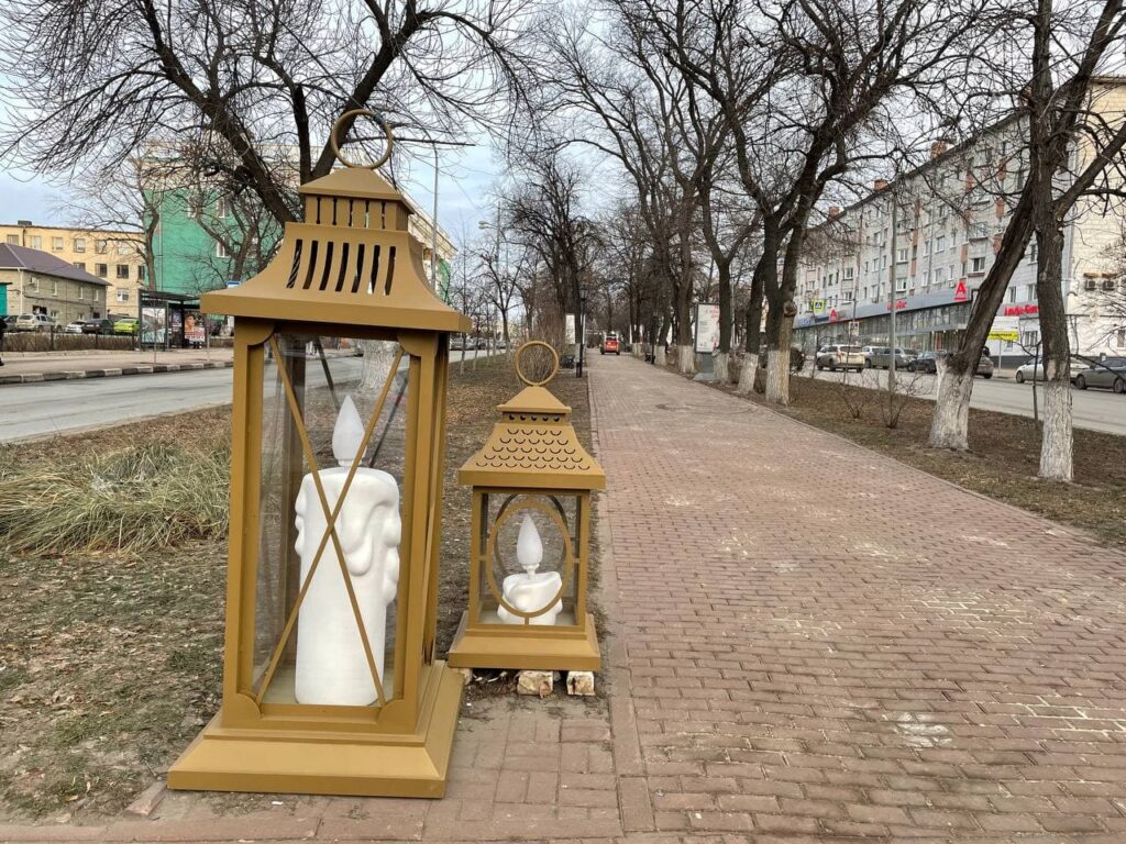 Свежие наряды для праздника”. “Ульяновск сегодня” рассказал откуда новые  украшения города Улпресса - все новости Ульяновска