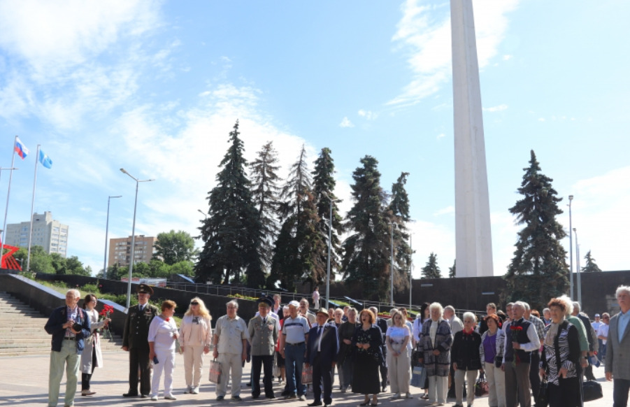 Площадь 30 летия победы в ульяновске