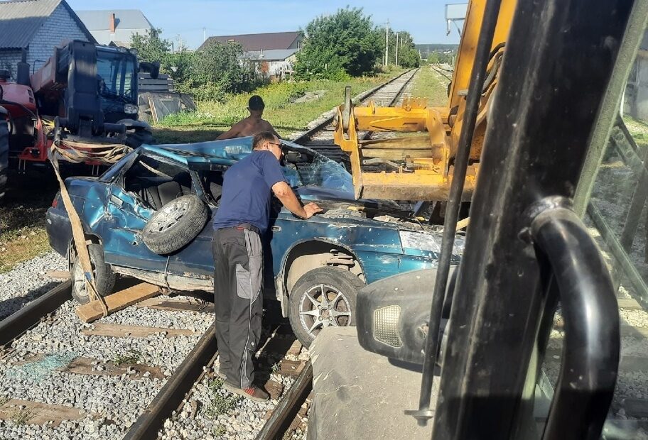 Поезд столкнулся в ульяновске