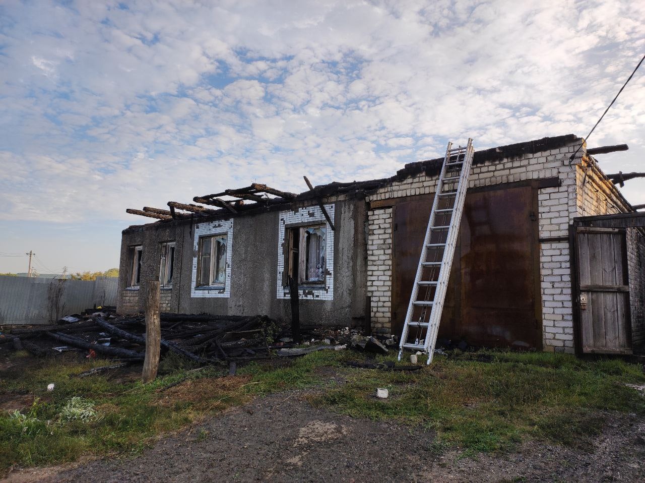 Ночью в селе Кротовка сгорел жилой дом: фото Улпресса - все новости  Ульяновска