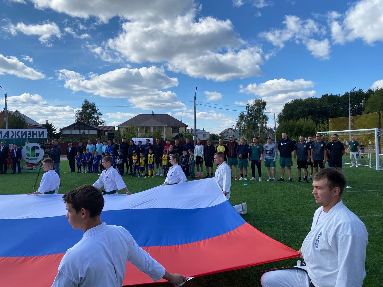 В Заволжье открыли первый в городе физкультурно-оздоровительный комплекс  открытого типа: фото Улпресса - все новости Ульяновска