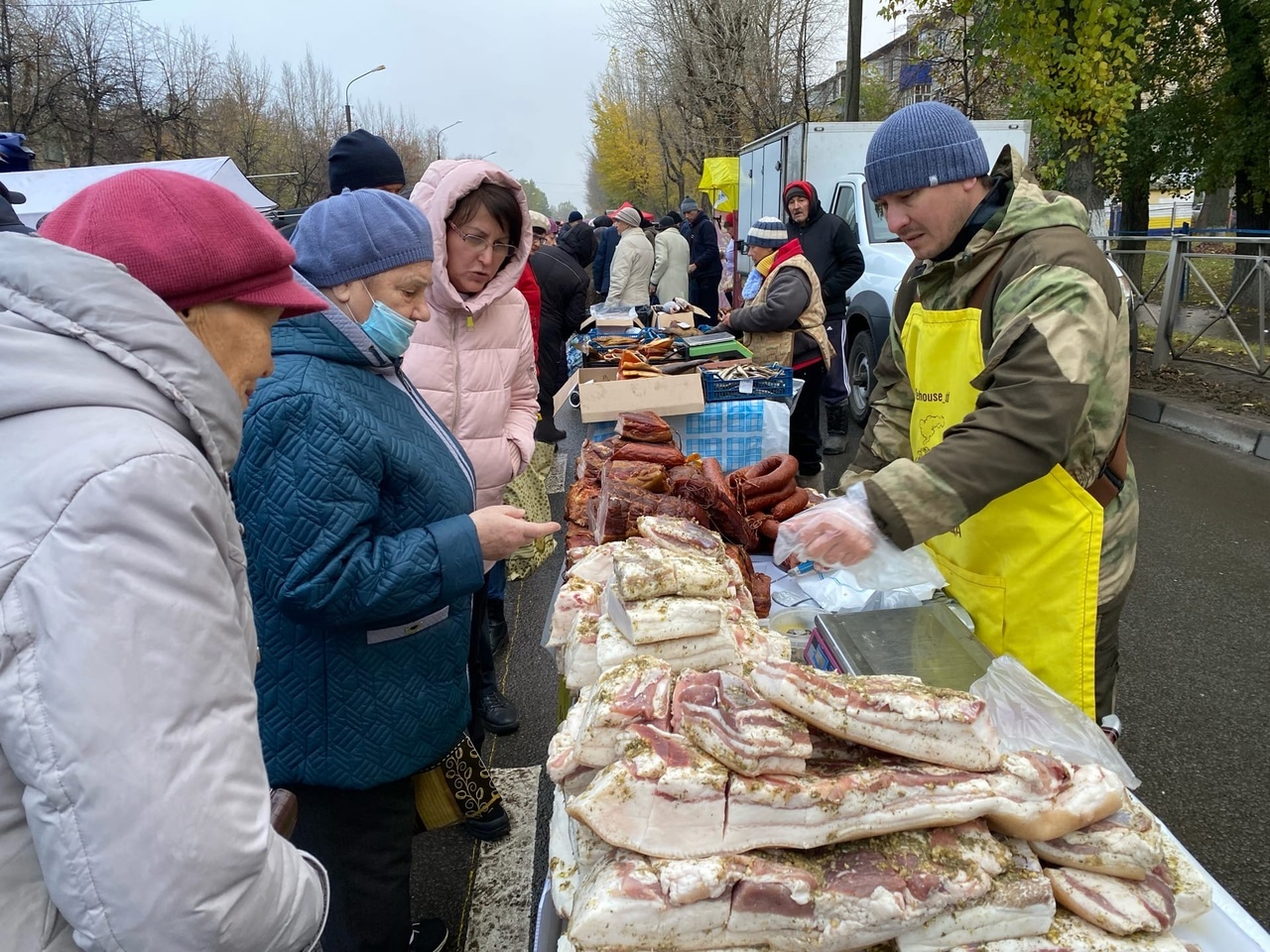 В Железнодорожном районе проходит сельскохозяйственная ярмарка: фото и  видео Улпресса - все новости Ульяновска