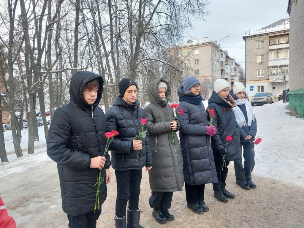 В школах Ульяновской области установили мемориальные таблички в память о  героях СВО Улпресса - все новости Ульяновска