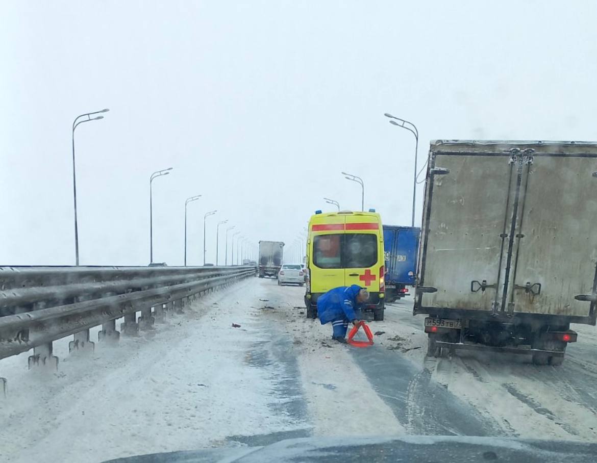 авария в ульяновске сегодня на императорском мосту