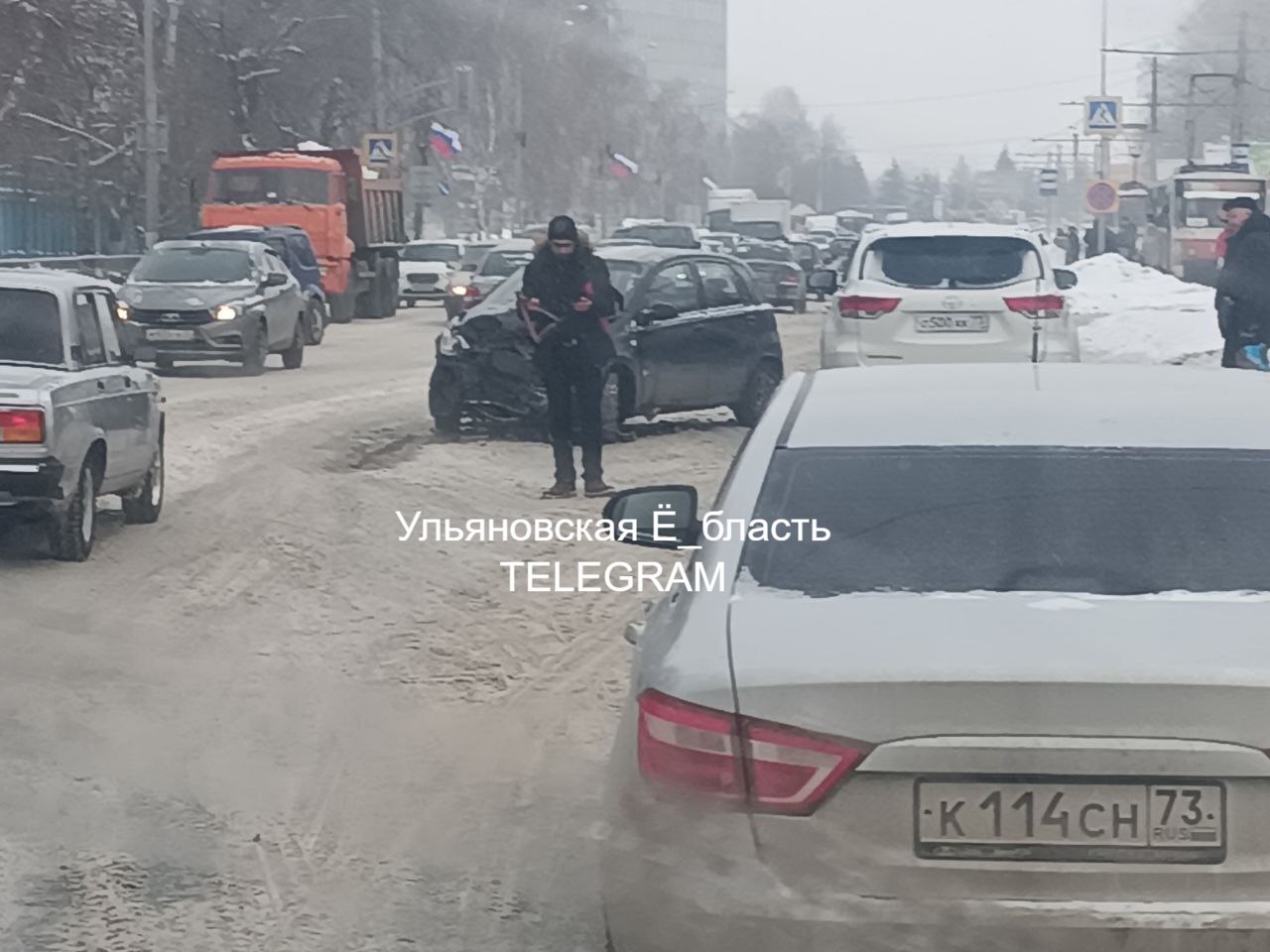 На Московском шоссе столкнулись два легковых авто, движение затруднено (на  15:30). Фото Улпресса - все новости Ульяновска