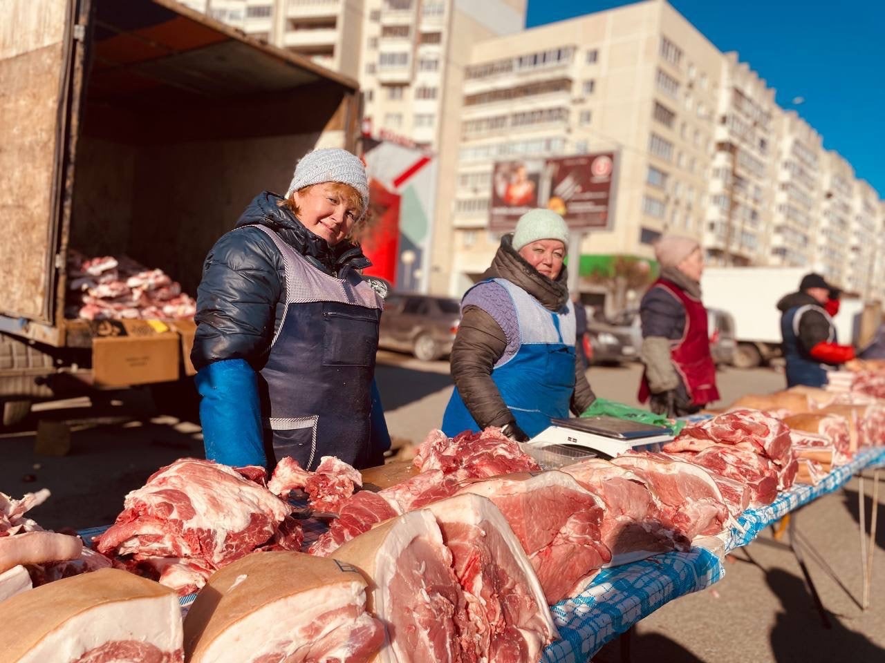 Повсюду тлеют пожары”, к людям вышли сурки, медведи и верблюды, а в лесу  взошли первоцветы. Обзор выходных Улпресса - все новости Ульяновска