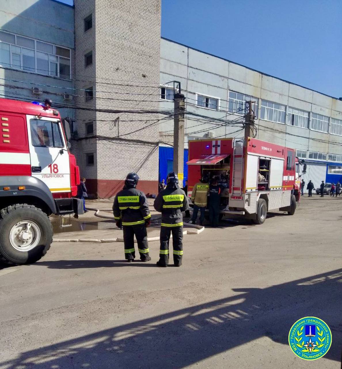 В Заволжском районе произошёл пожар на мебельном производстве, эвакуировали  почти 100 человек: фото Улпресса - все новости Ульяновска