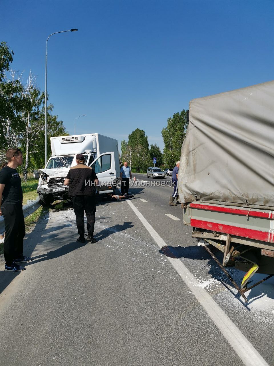 В Баратаевке грузовик протаранил автомобиль дорожников, есть пострадавшие:  фото Улпресса - все новости Ульяновска