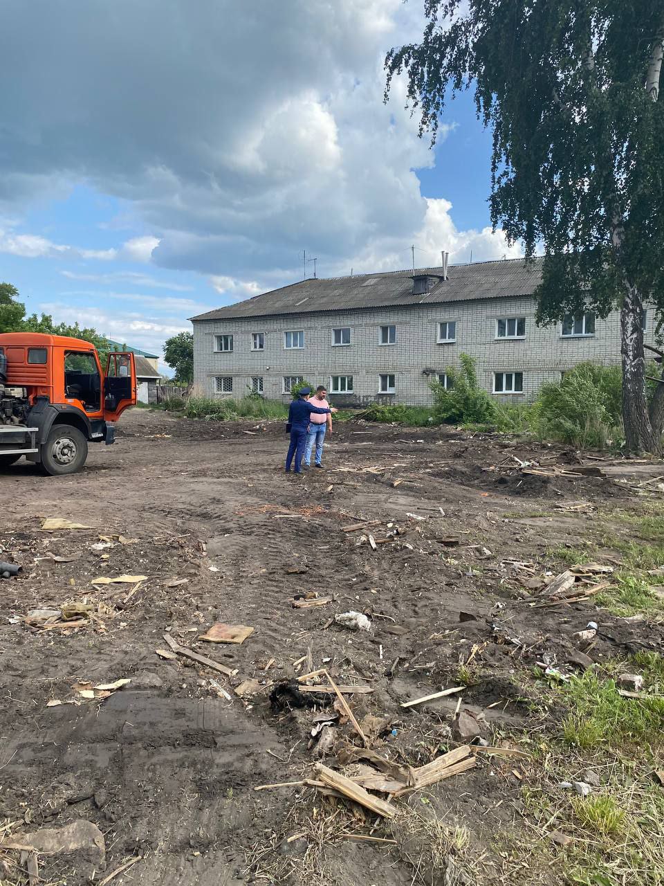 В Ишеевке по требованию прокуратуры снесли аварийное здание Улпресса - все  новости Ульяновска