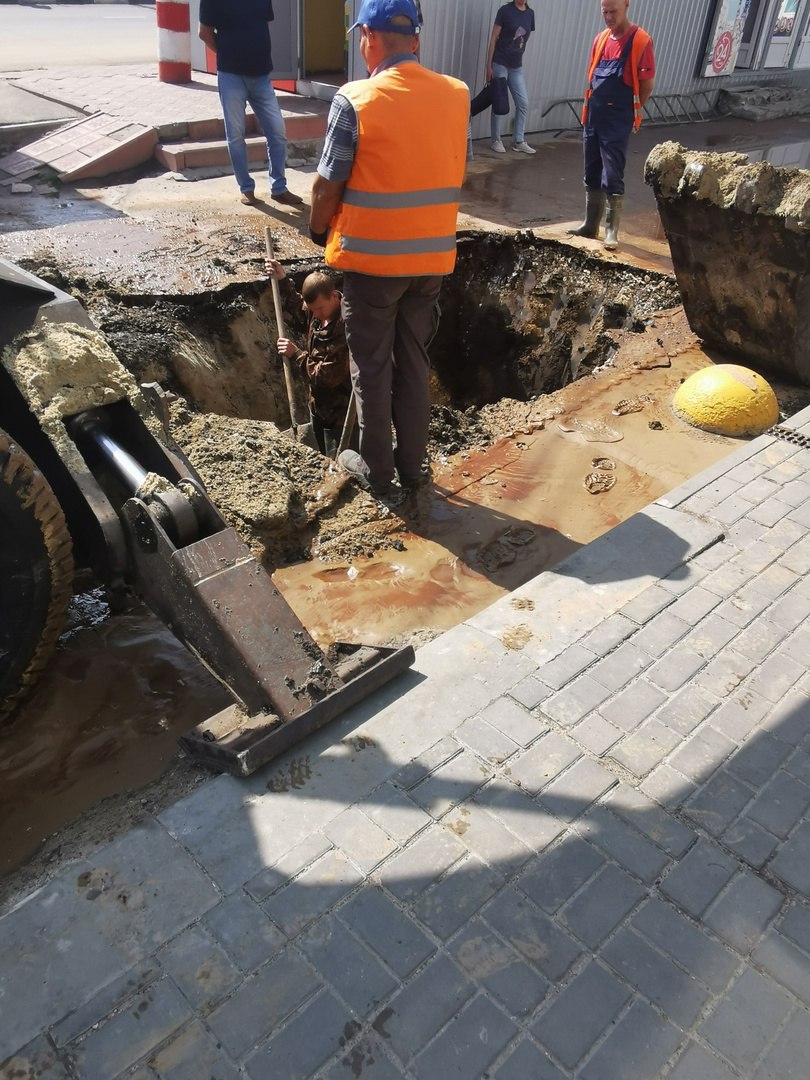 Еще две улицы в Засвияжском районе остались без воды из-за коммунальной  аварии Улпресса - все новости Ульяновска