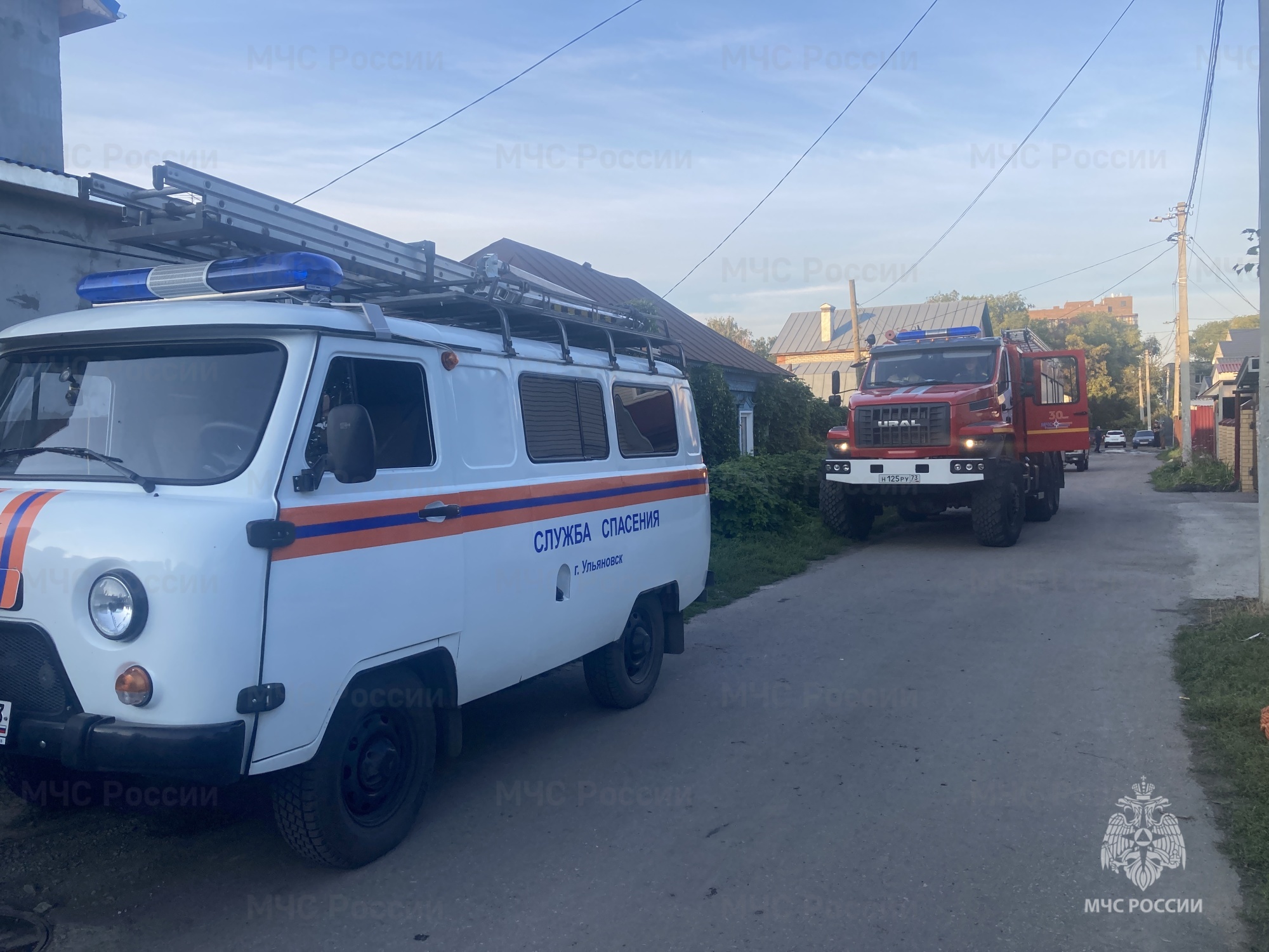 В Ульяновске в частном доме обрушился потолок, есть пострадавшие: фото  Улпресса - все новости Ульяновска