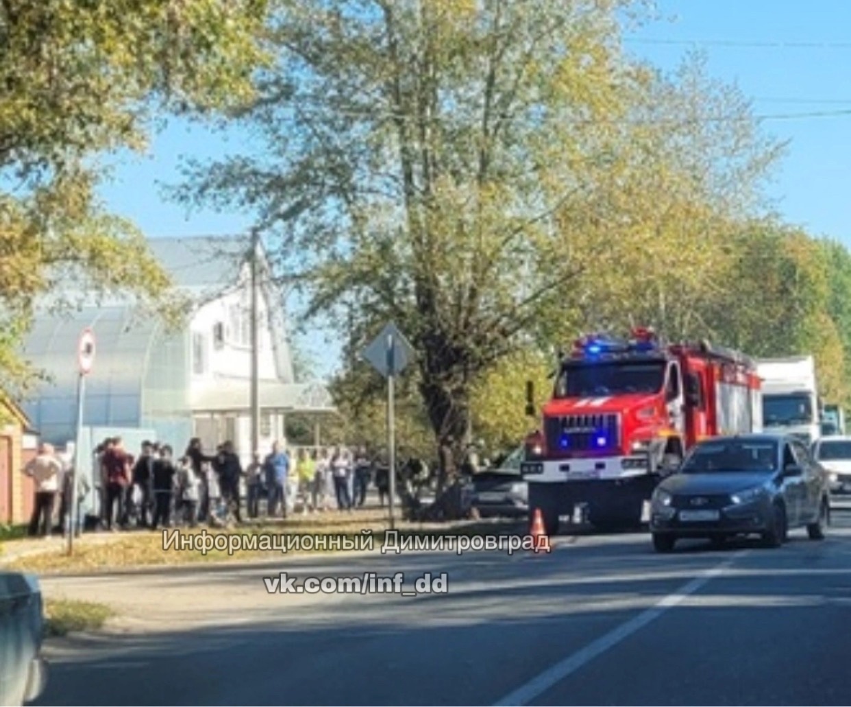 В Димитровграде «Гранта» врезалась в дерево, погибли водитель и пассажир:  фото Улпресса - все новости Ульяновска