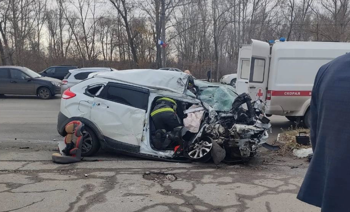 В ГИБДД озвучили подробности лобового ДТП на Московском шоссе: фото  Улпресса - все новости Ульяновска