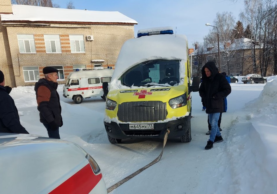 Когда повысят зарплату водителям скорой