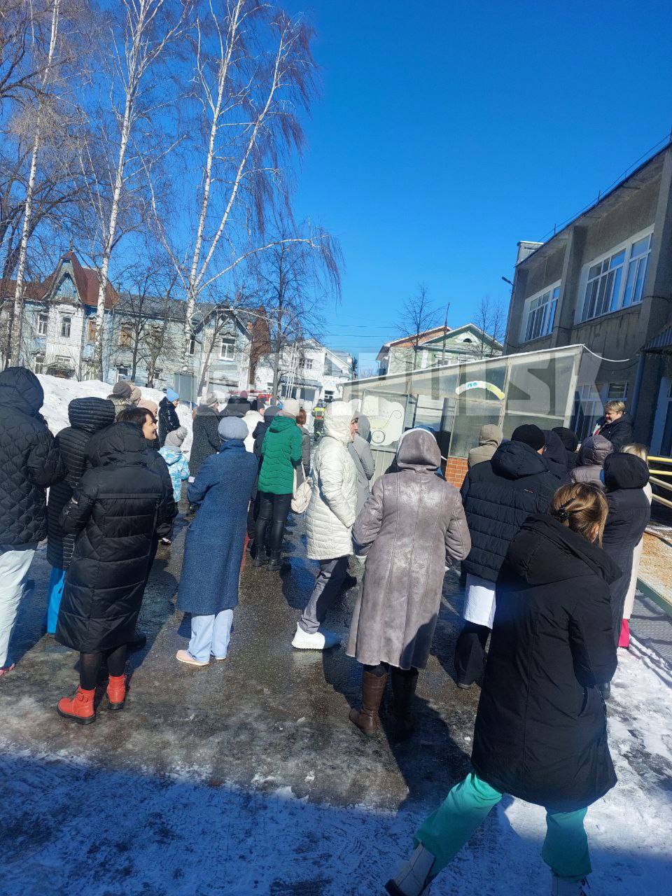 На Льва Толстого эвакуировали детскую поликлинику Улпресса - все новости  Ульяновска