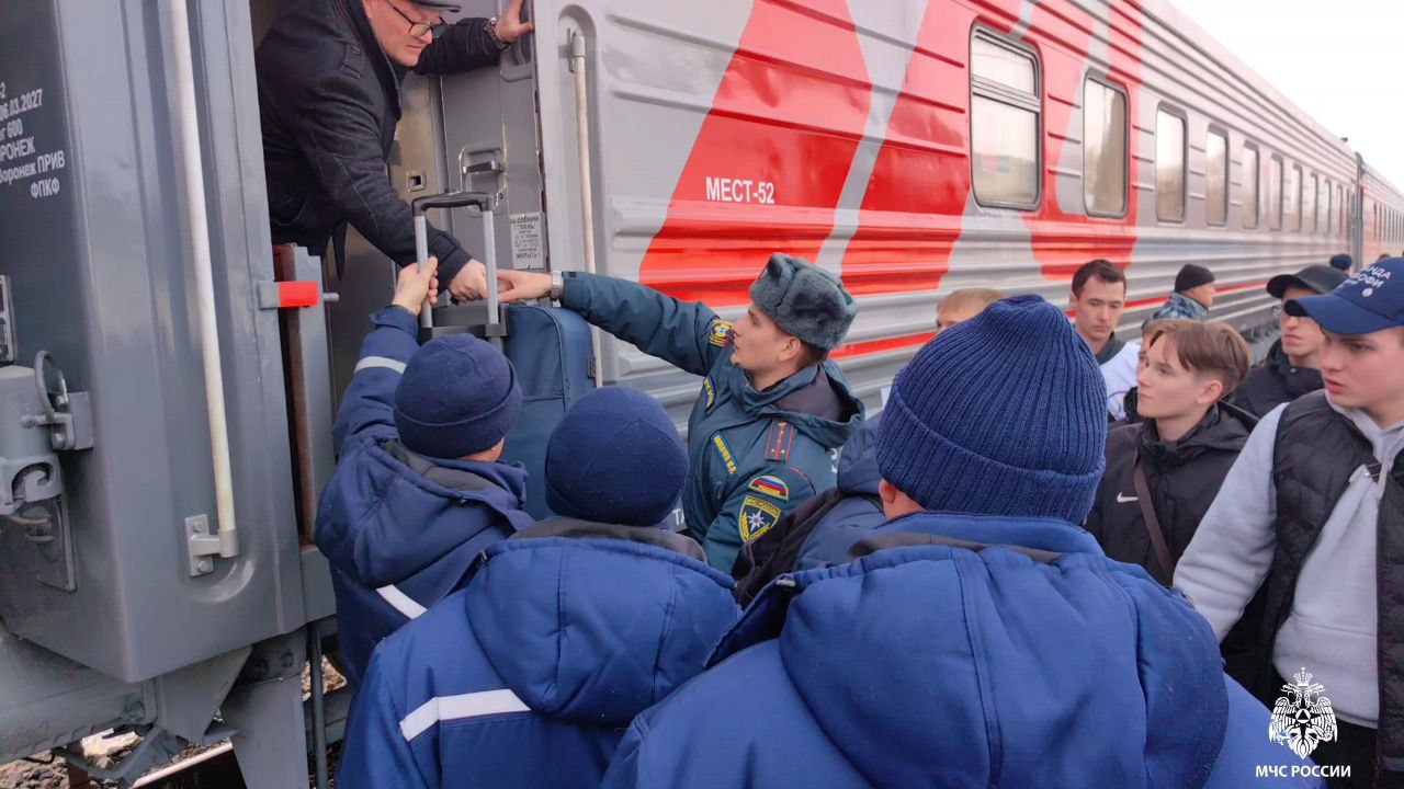 Поезд с детьми из Белгородской области прибыл в Ульяновск: видео Улпресса -  все новости Ульяновска