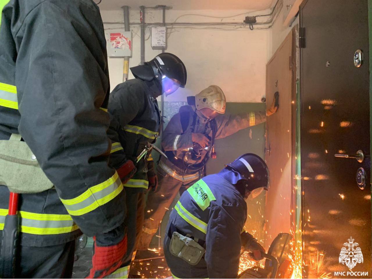 В доме на Московском шоссе пожарные спасли надышавшуюся дымом пенсионерку  Улпресса - все новости Ульяновска