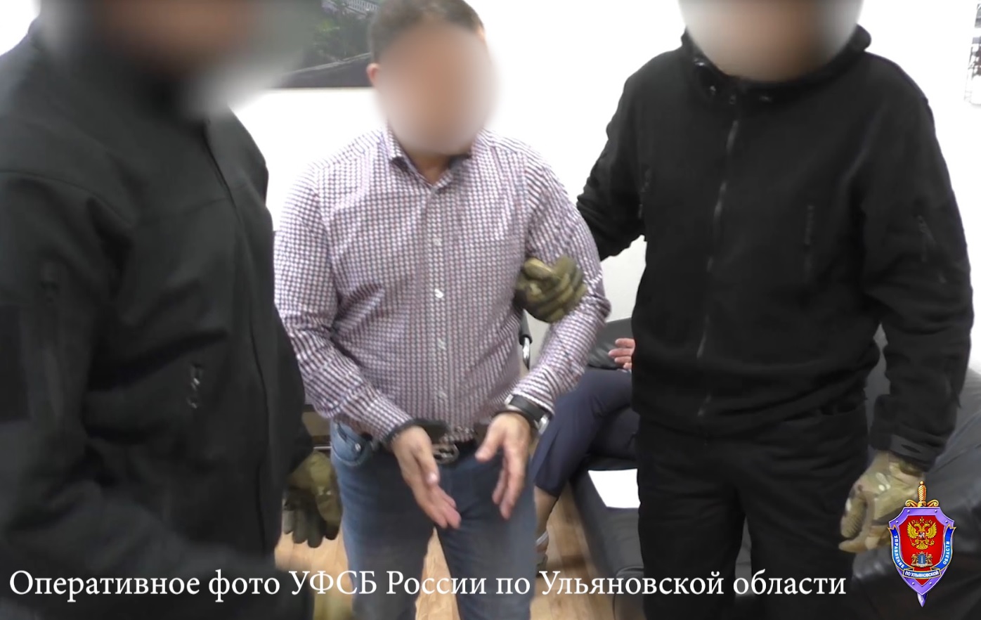 Задержание депутата. Типичный житель хамовников. Задержание форум муниципальных депутатов. Самсонов депутат кпрф. Бондаренко в полиции.