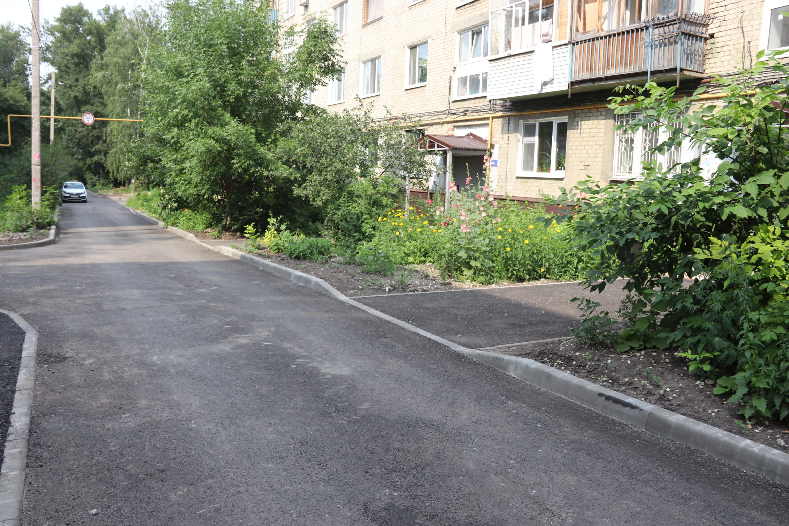 В рамках ФКГС завершили ремонт на 6 дворах Улпресса - все новости Ульяновска