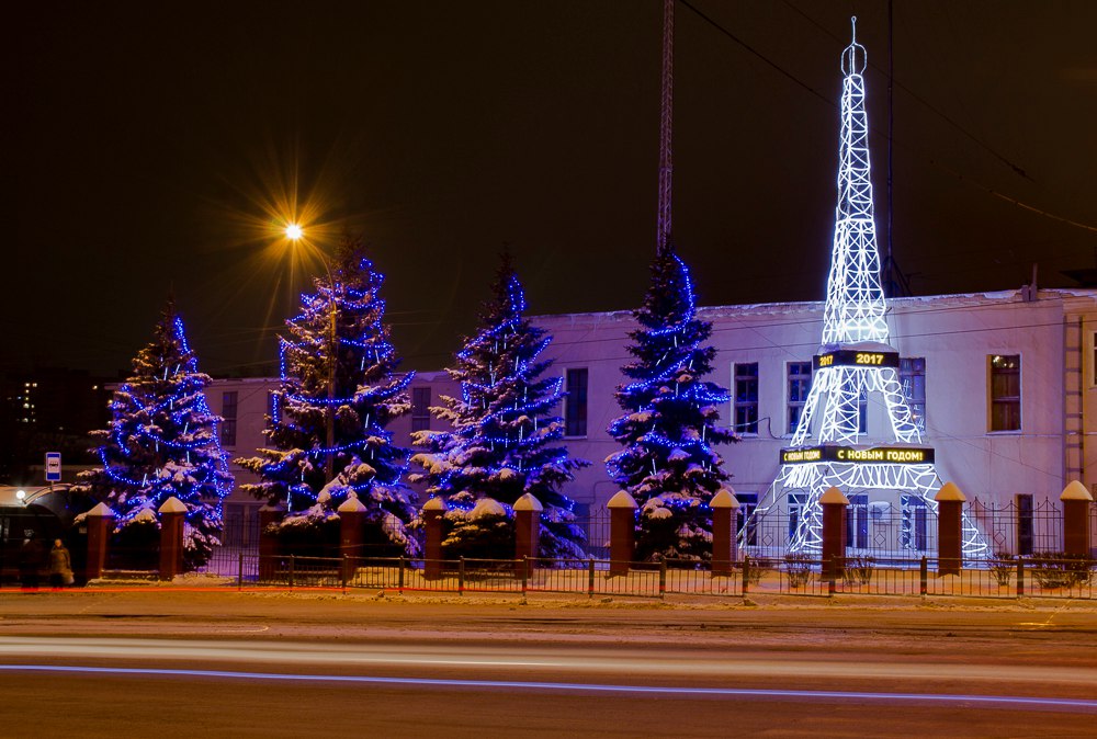 Нова ульяновск. Ульяновск новый город 2022. Ночной зимний Ульяновск. Город Ульяновск зимой. Новогодний город Ульяновск.