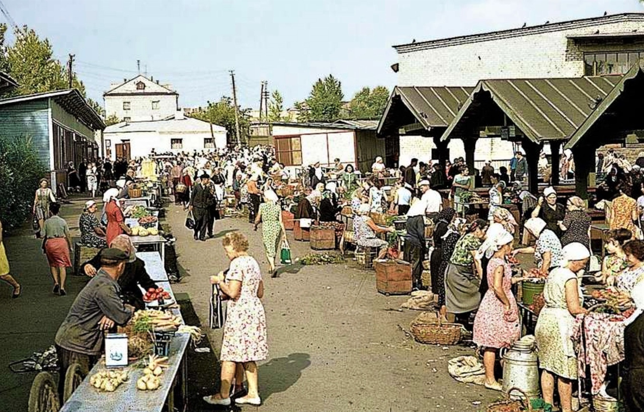 Центральный Колхозный рынок Челябинск 90е