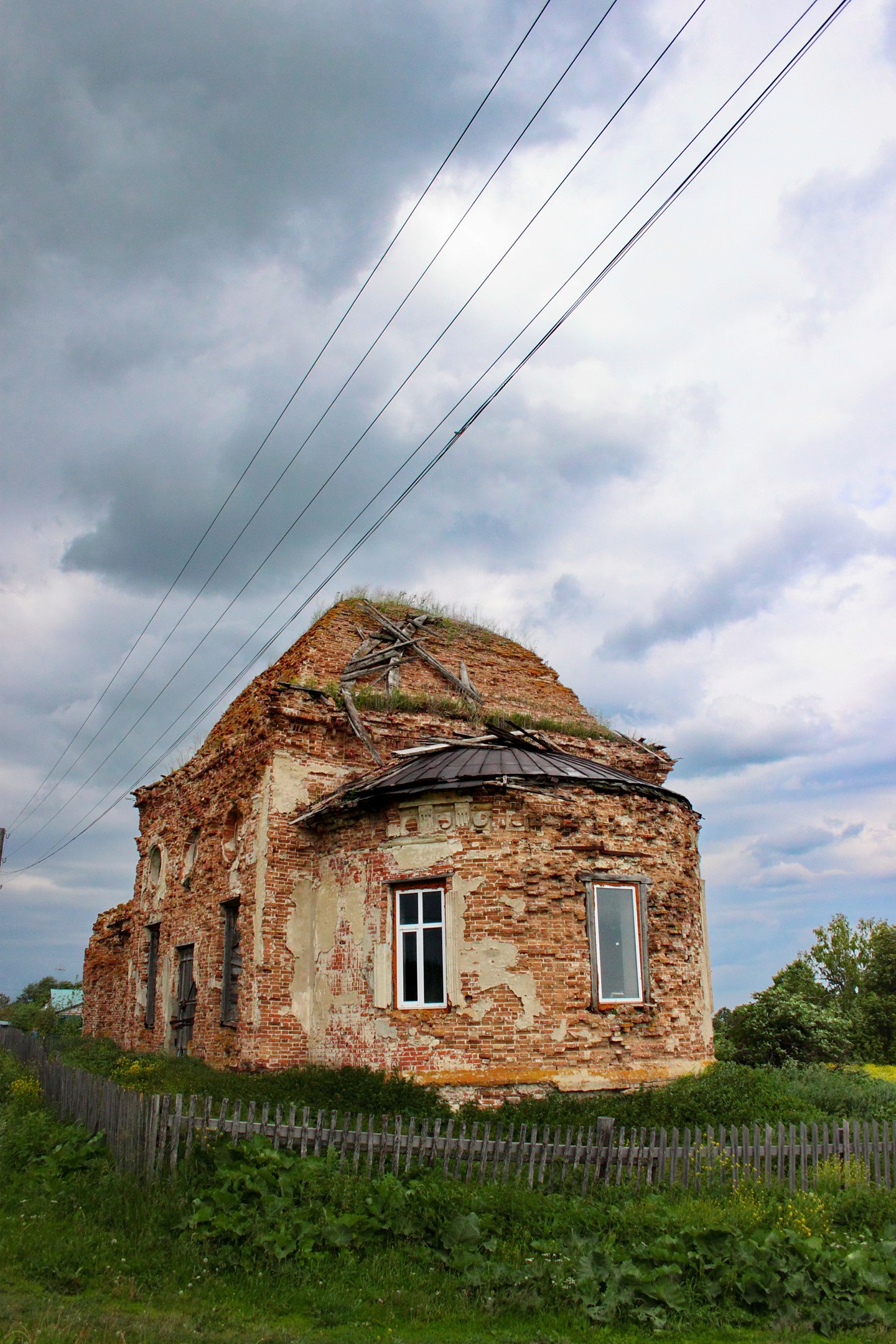 Ульяновская область майнский. Чуфарово Ульяновская. Село Чуфарово Майнский район. Церковь в Чуфарово Нижегородская область. Село Городецкое Майнский район Ульяновская область.