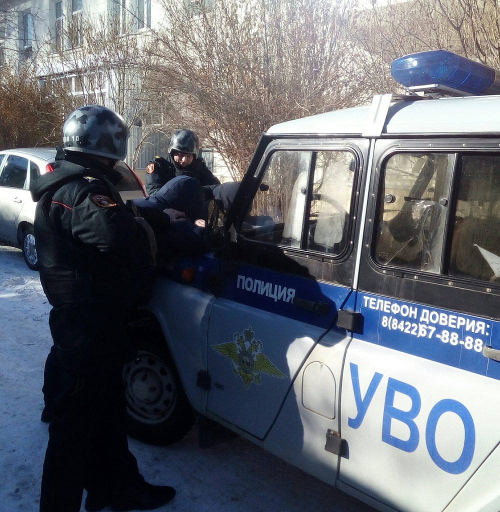 В Новоульяновске трое мужчин напали на водителя такси и угнали его авто  Улпресса - все новости Ульяновска