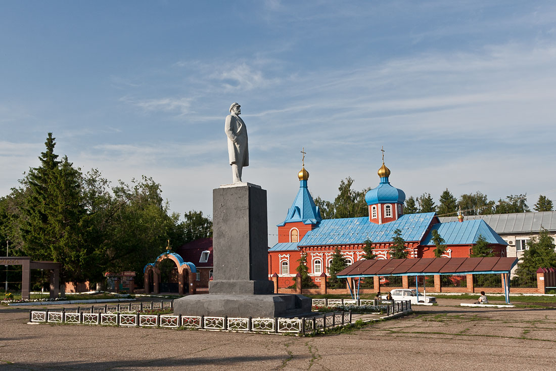 Чердаклы ульяновская область. Посёлок Чердаклы Ульяновская область. Покровский храм Чердаклы. Храм в Чердаклах Ульяновской области. Чердаклинский район ,Чердаклы.