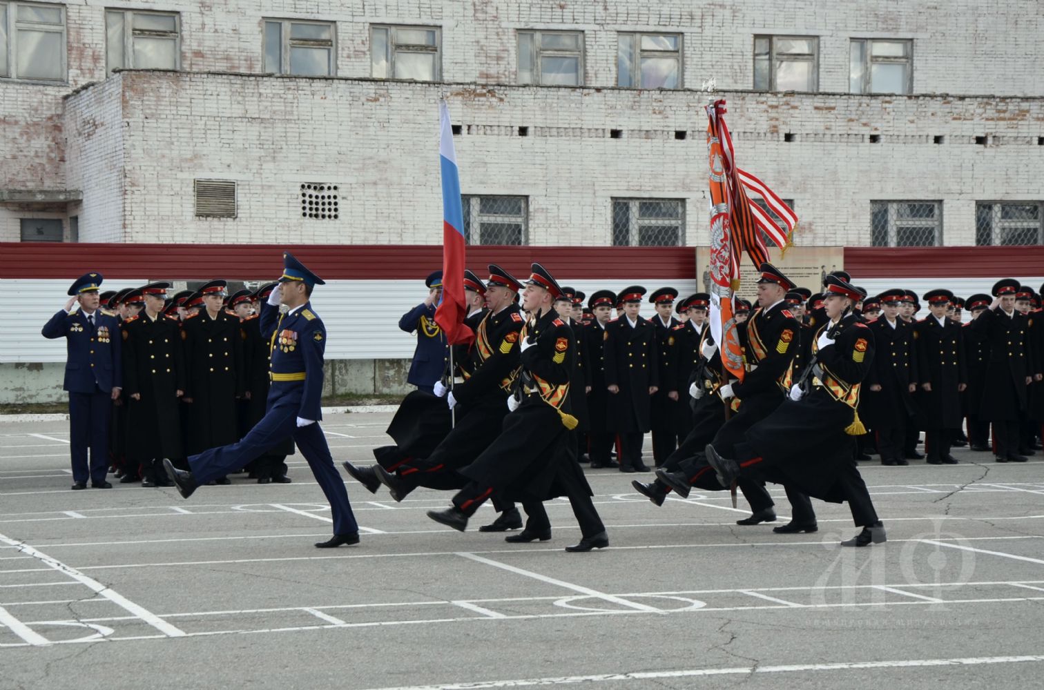 Ульяновское училище. Суворовское училище Ульяновск. Суворовское училище ВДВ. Феофан Суворовское училище. Суворовцы Ульяновск.