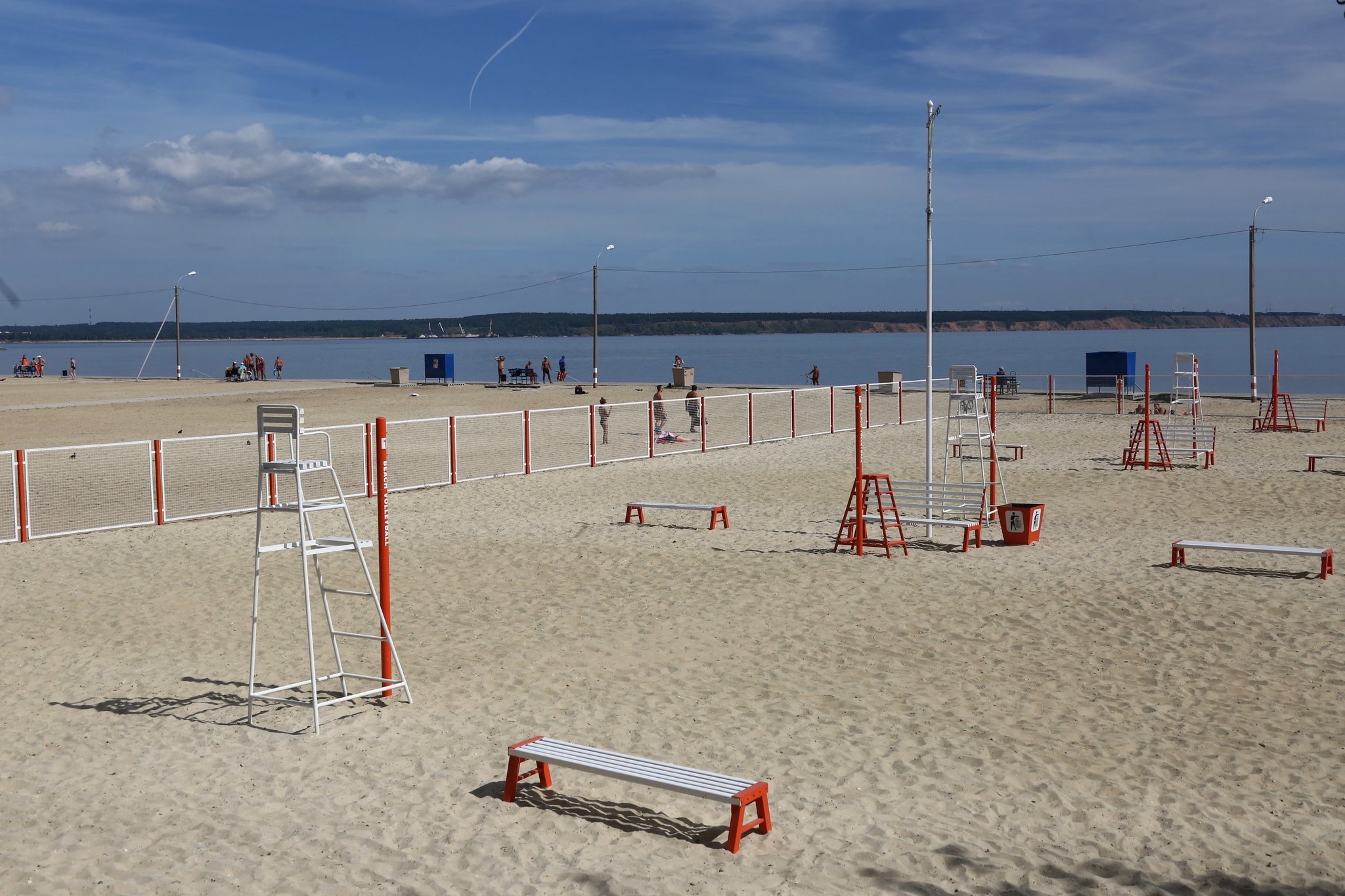 Место пляжа 2 3. Центральный пляж Ульяновск. Спортивная площадка на пляже. Детские площадки на пляже. Благоустройство пляжа.