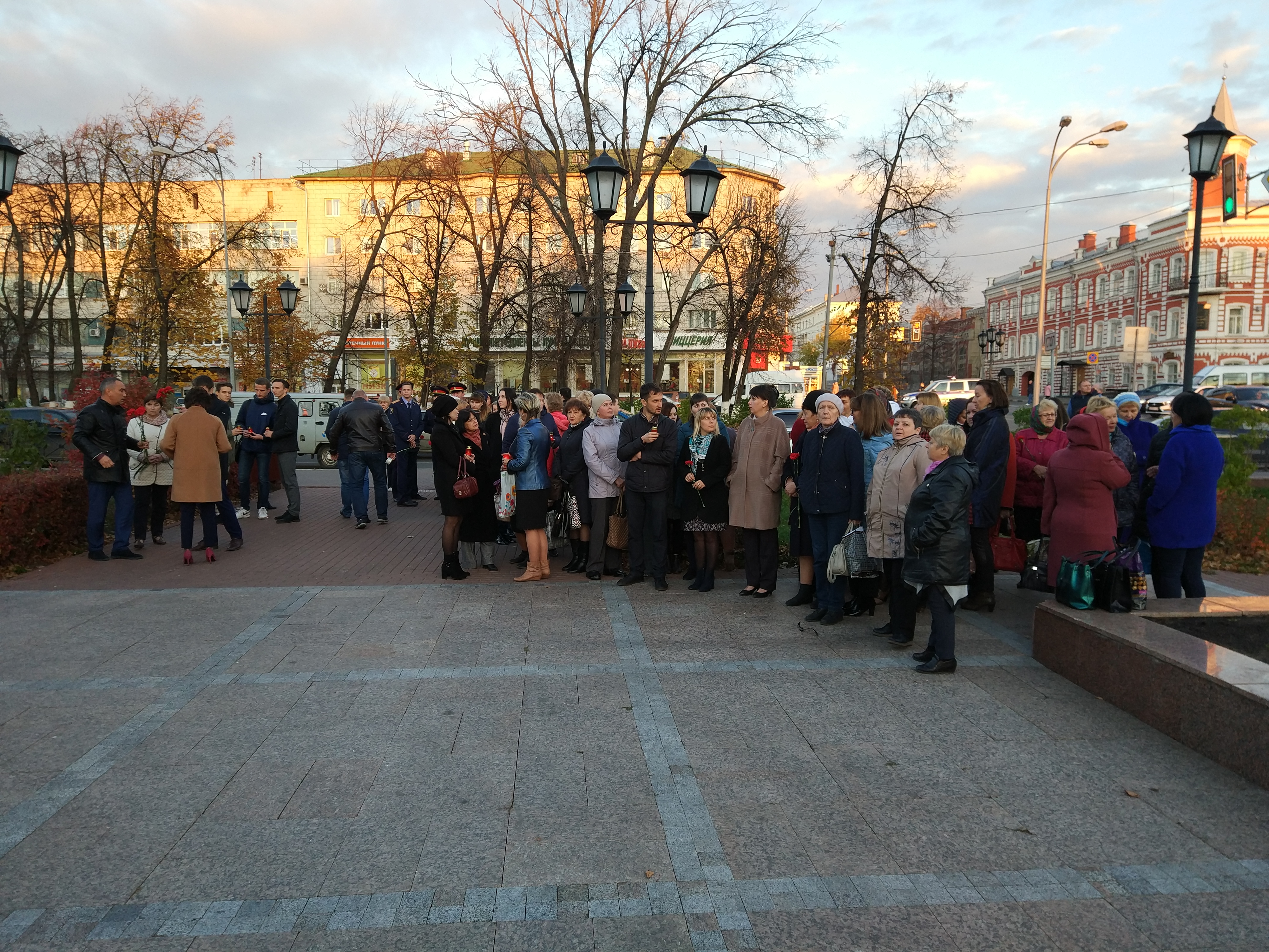 Сквер гончарова ульяновск фото