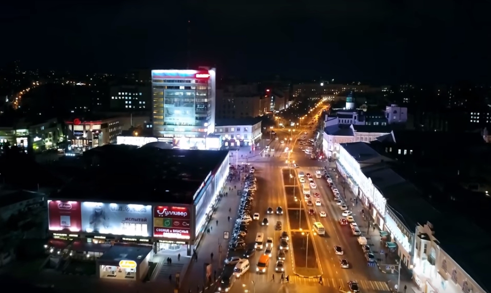 Фото видео центр. Ульяновск ночной центр. Ульяновск центр ночь. Минаева Ульяновск ночью. Новый Ульяновск ночной.